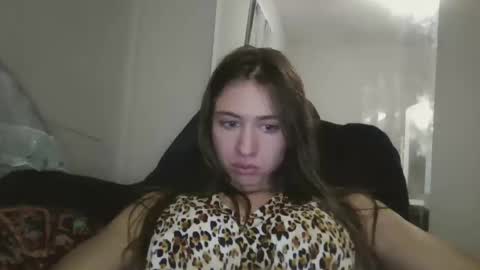 kaylaelizabeth97 online show from 05-18-26, 06:52