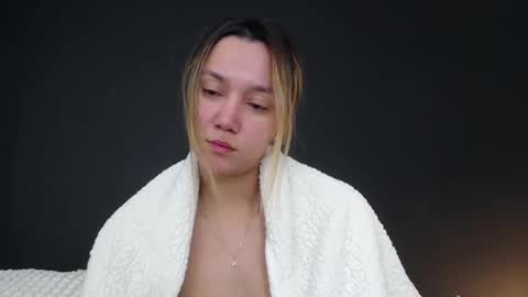 Kayla Hosk online show from 01-24-25, 07:51