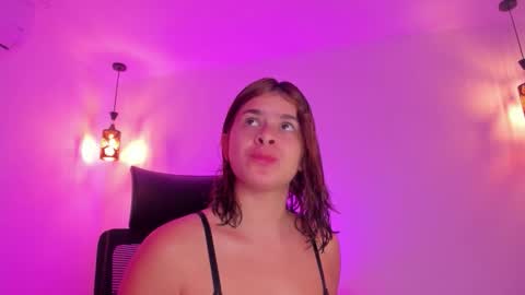 Snapshot of kaylajhonnes6 chatting on 09-18-25, 02:08 K A Y L A online show from 09-18-25, 02:08