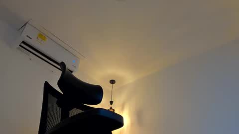 Snapshot of kaylajhonnes6 chatting on 09-19-25, 01:45 K A Y L A online show from 09-19-25, 01:45