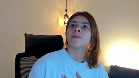 Snapshot of kaylajhonnes6 chatting on 09-21-25, 02:40 K A Y L A online show from 09-21-25, 02:40