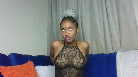 kaylar online show from 11-08-25, 05:23