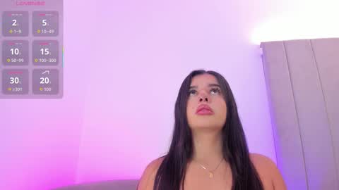 Snapshot of kaylarossi chatting on 10-06-25, 07:11 Kayla online show from 10-06-25, 07:11