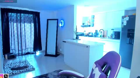 Snapshot of kayle______ chatting on 07-16-26, 08:59 INSTAjohedija online show from 07-16-26, 08:59