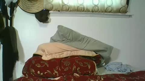 kaylee kakes online show from 09-09-25, 05:23