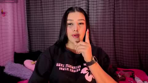 Snapshot of kayleemorales chatting on 09-09-25, 06:40 Kaylee online show from 09-09-25, 06:40