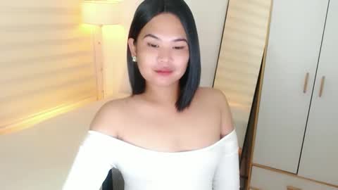 Y O U R        F U T U R E       K A Y L E E  online show from 02-21-25, 05:02