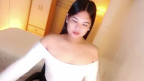 Y O U R        F U T U R E       K A Y L E E  online show from 10-24-25, 05:42