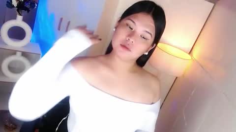 Y O U R        F U T U R E       K A Y L E E  online show from 03-07-26, 06:38