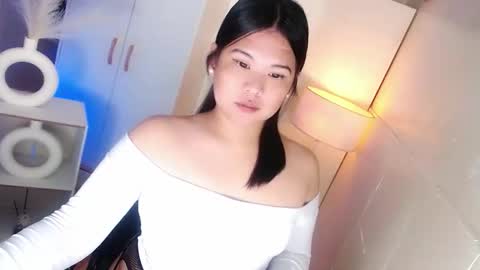 Y O U R        F U T U R E       K A Y L E E  online show from 03-25-26, 09:54