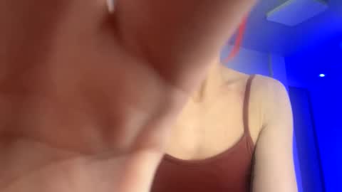 kayleerider32 online show from 09-26-25, 06:23