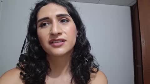 Kaylee Sims online show from 11-10-25, 08:57