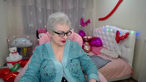 kaylesmoll online show from 02-01-25, 10:23