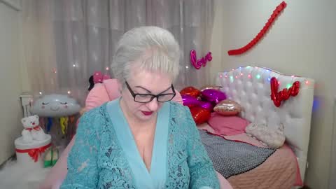 kaylesmoll online show from 02-05-25, 03:55