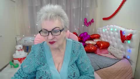 kaylesmoll online show from 02-09-25, 04:57