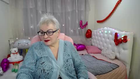 kaylesmoll online show from 02-22-25, 12:49