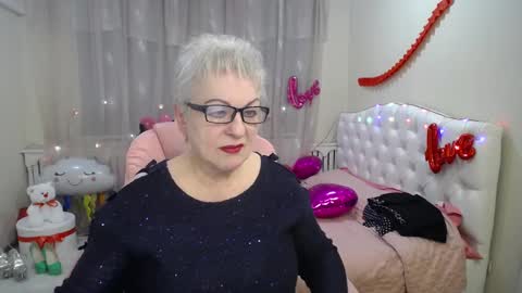 kaylesmoll online show from 03-11-25, 07:47