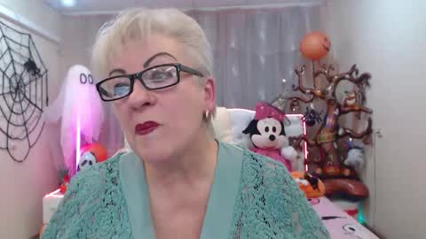 kaylesmoll online show from 10-22-25, 06:29