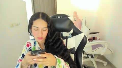 kaylie online show from 10-09-25, 02:37