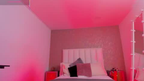 Snapshot of kayliebrooks chatting on 10-31-25, 06:42 kayliebrooks online show from 10-31-25, 06:42