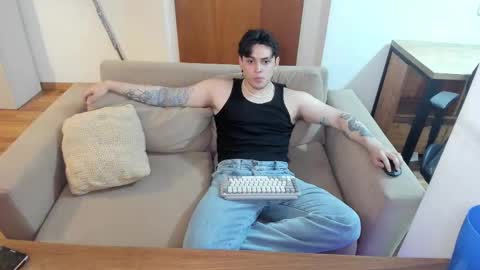 Snapshot of kaynn_b chatting on 02-04-25, 02:17 kaynn_b online show from 02-04-25, 02:17