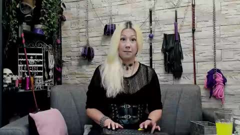 Miss Kazia online show from 10-21-25, 09:59