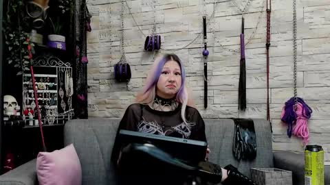 Miss Kazia online show from 12-05-25, 01:47