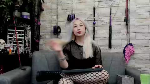 Miss Kazia online show from 05-04-26, 12:17