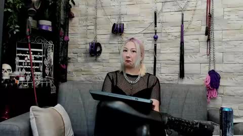 Miss Kazia online show from 05-07-26, 01:00
