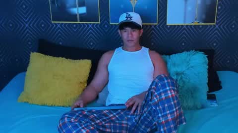Snapshot of kazuya_nakamura chatting on 07-19-26, 12:58 kazuya online show from 07-19-26, 12:58