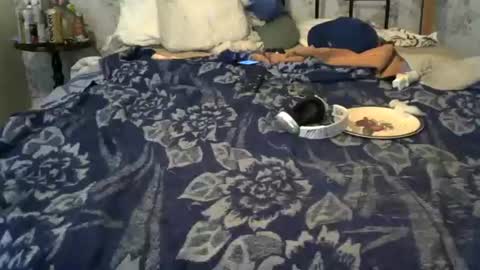 kazzarsouth online show from 10-22-25, 01:17