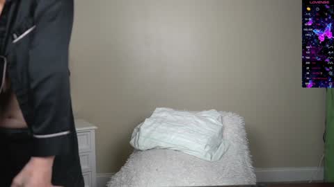 EliandKylie online show from 12-15-24, 06:51