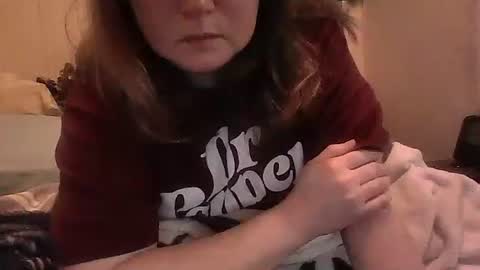 kcandler27 online show from 11-04-25, 12:04