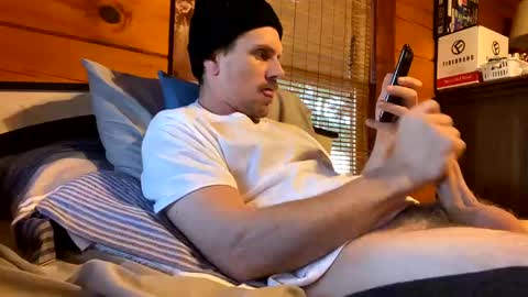 Snapshot of kcdowdy90 chatting on 01-01-25, 08:58 rowdy6969 online show from 01-01-25, 08:58