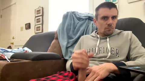 Snapshot of kcdowdy90 chatting on 02-12-25, 04:00 rowdy6969 online show from 02-12-25, 04:00