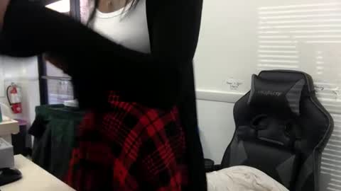 Snapshot of kcupcake chatting on 02-11-26, 08:03 KCupCakes online show from 02-11-26, 08:03