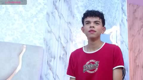 Snapshot of keahi_tay chatting on 03-04-26, 11:49 keahi online show from 03-04-26, 11:49