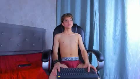 Snapshot of kei_oliver chatting on 01-22-25, 11:56 kei oliver online show from 01-22-25, 11:56