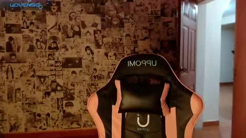 Snapshot of keikim_ chatting on 01-25-25, 12:38 Kimk online show from 01-25-25, 12:38