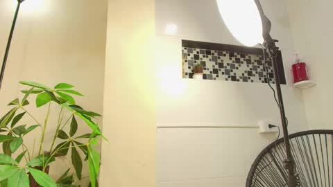 keila online show from 09-30-25, 12:10