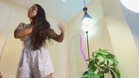 keila online show from 10-18-25, 12:17