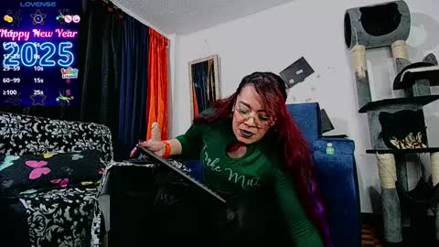 Snapshot of keila_j chatting on 01-05-25, 11:15 KEILA J online show from 01-05-25, 11:15