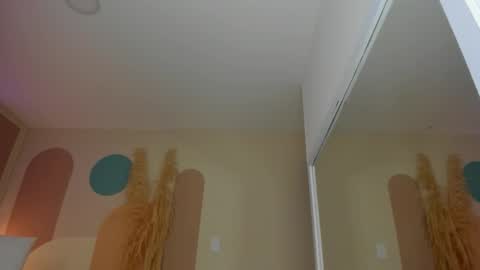 Snapshot of keira_angel_ chatting on 03-25-26, 05:02 Keira Angel online show from 03-25-26, 05:02