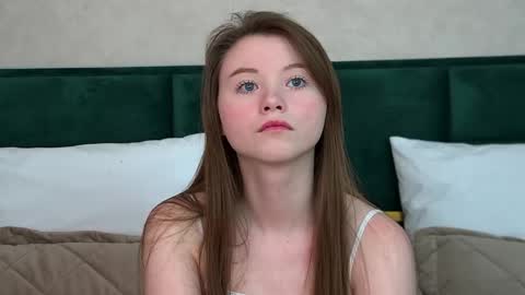 Keira online show from 11-16-25, 06:08