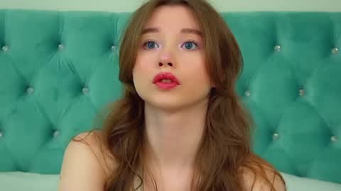 Snapshot of keiraace chatting on 06-14-26, 06:04 Keira online show from 06-14-26, 06:04