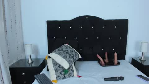   online show from 11-08-25, 11:54