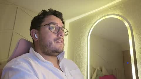 Snapshot of keiransins_ chatting on 03-26-26, 02:17 bamara online show from 03-26-26, 02:17