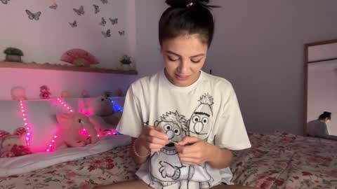 keira online show from 11-10-25, 12:20