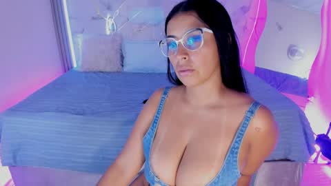 Keisy  online show from 04-16-26, 05:25