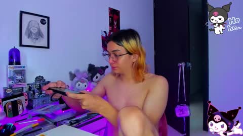 Keita moon online show from 12-22-25, 04:04